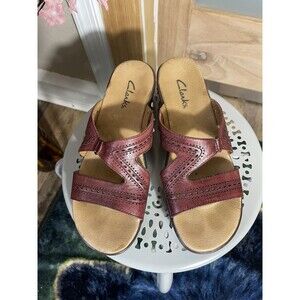 Clarks Dark Red Leather Sandals Slides Low Heel Womens 8.5 M